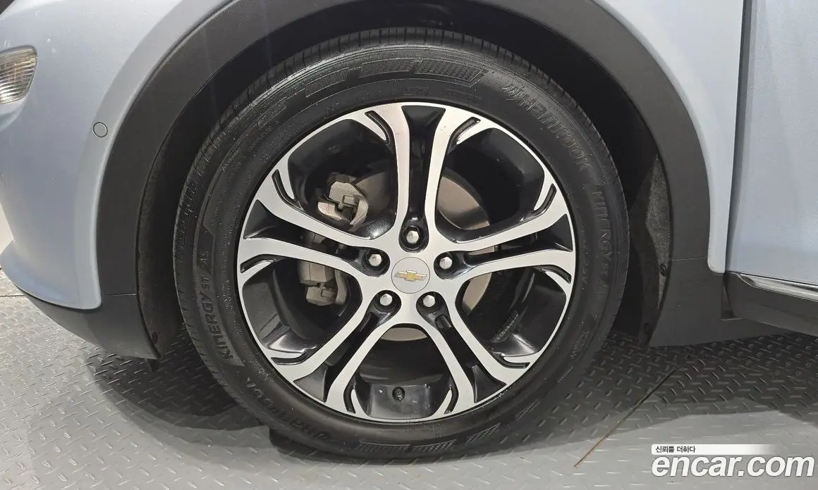 Chevrolet Bolt EV 2018 0.2 автомат (гидро), фото 5 Chevrolet Bolt EV 2018 0.2 автомат (гидро), фото 5