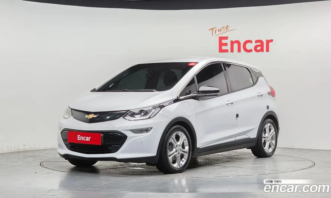 Chevrolet Bolt EV 2018 0.2 автомат (гидро), фото 1 Chevrolet Bolt EV 2018 0.2 автомат (гидро), фото 1