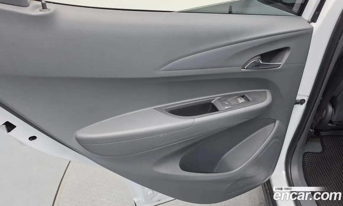 Chevrolet Bolt EV 2018 0.2 автомат (гидро), фото 15 Chevrolet Bolt EV 2018 0.2 автомат (гидро), фото 15