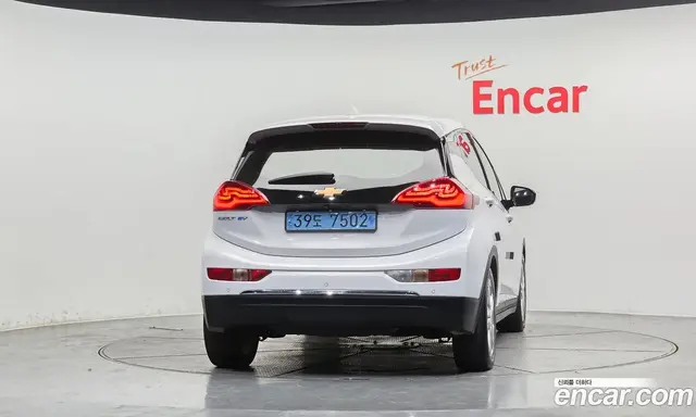 Chevrolet Bolt EV 2018 0.2 автомат (гидро), миниатюра 4 Chevrolet Bolt EV 2018 0.2 автомат (гидро), миниатюра 4
