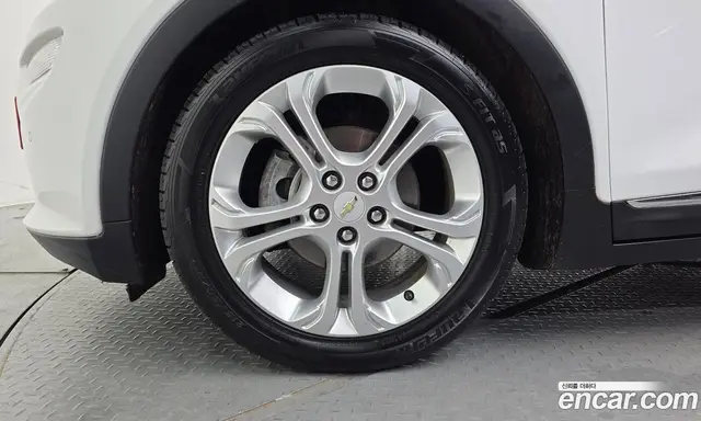Chevrolet Bolt EV 2018 0.2 автомат (гидро), миниатюра 5 Chevrolet Bolt EV 2018 0.2 автомат (гидро), миниатюра 5