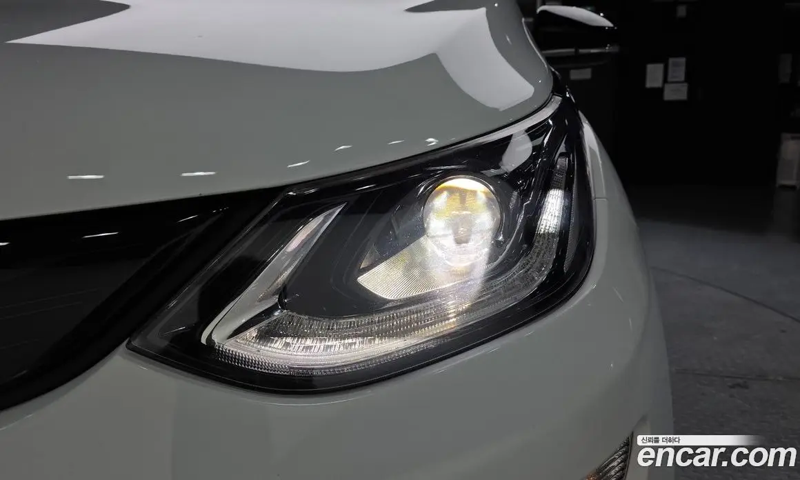 Chevrolet Bolt EV 2018 0.2 автомат (гидро), фото 8 Chevrolet Bolt EV 2018 0.2 автомат (гидро), фото 8