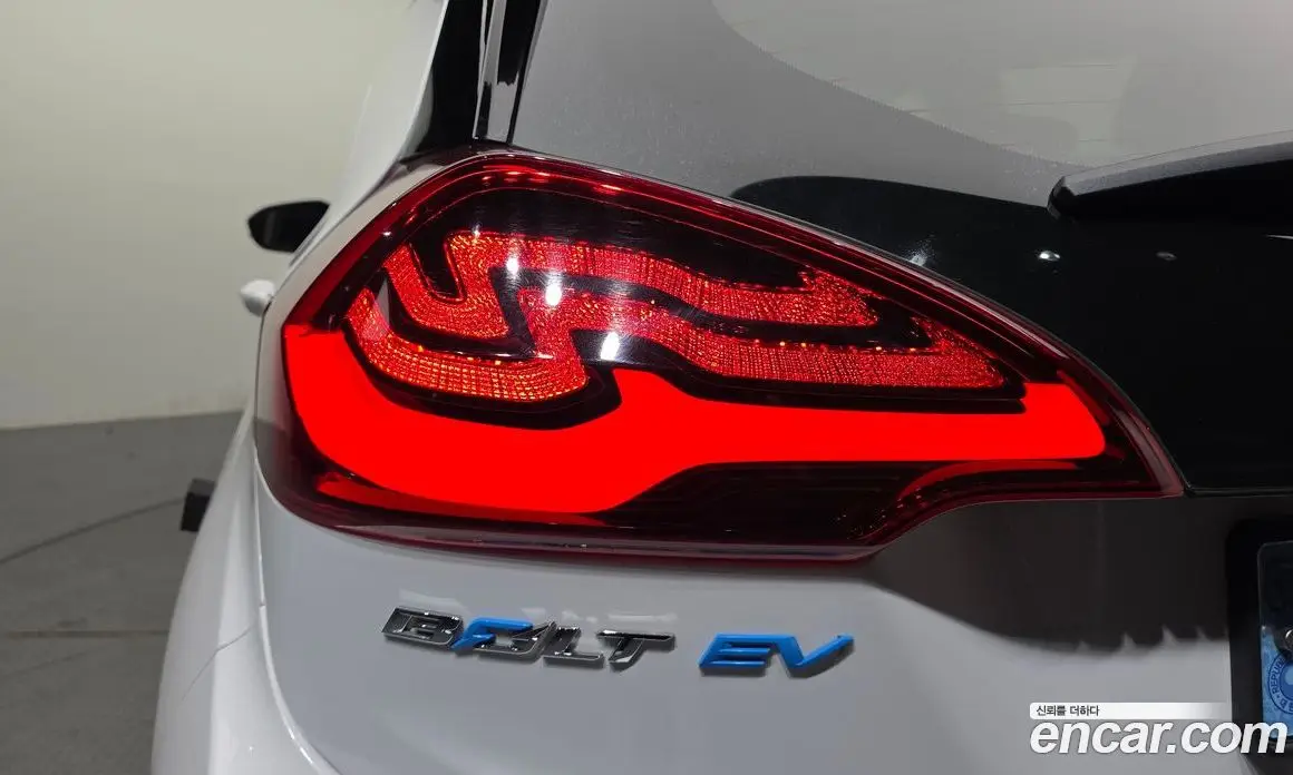 Chevrolet Bolt EV 2018 0.2 автомат (гидро), фото 9 Chevrolet Bolt EV 2018 0.2 автомат (гидро), фото 9