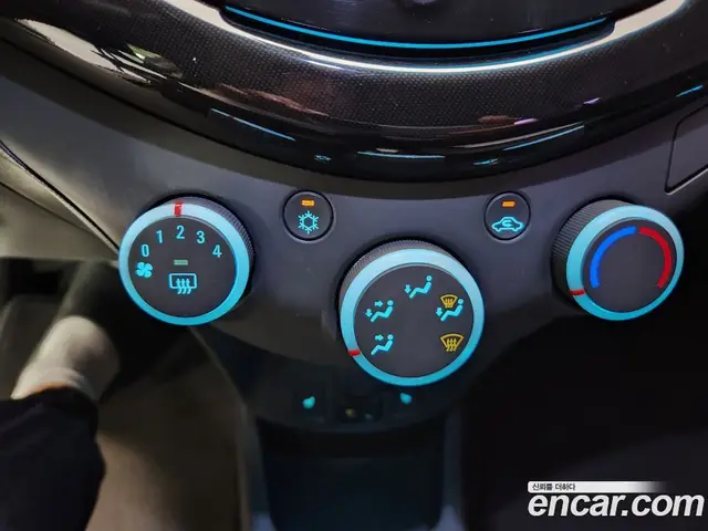Chevrolet Spark 2015 1.0 автомат (гидро), миниатюра 12