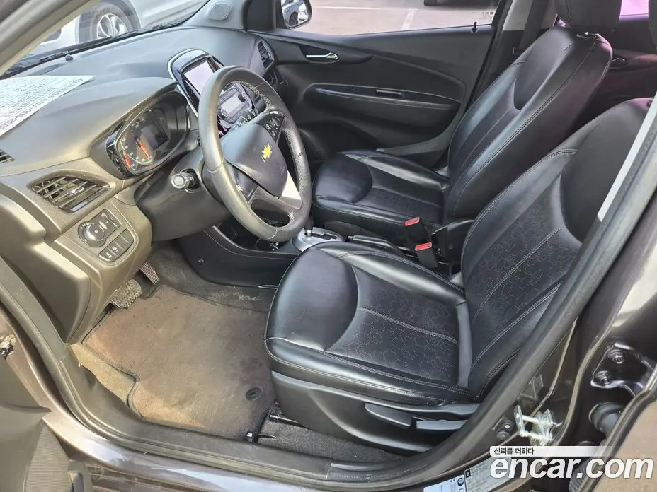 Chevrolet Spark 2016 1.0 автомат (вариатор), фото 13 Chevrolet Spark 2016 1.0 автомат (вариатор), фото 13