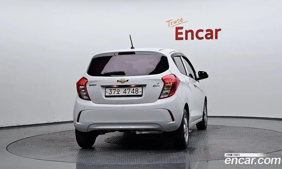 Chevrolet Spark 2017 1.0 автомат (гидро), фото 4 Chevrolet Spark 2017 1.0 автомат (гидро), фото 4