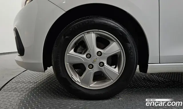 Chevrolet Spark 2017 1.0 автомат (гидро), миниатюра 5 Chevrolet Spark 2017 1.0 автомат (гидро), миниатюра 5