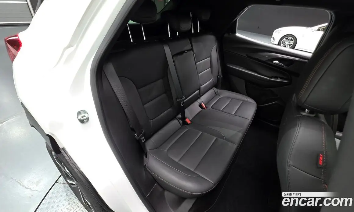 Chevrolet TrailBlazer 2023 1.3 автомат (гидро), фото 16 Chevrolet TrailBlazer 2023 1.3 автомат (гидро), фото 16