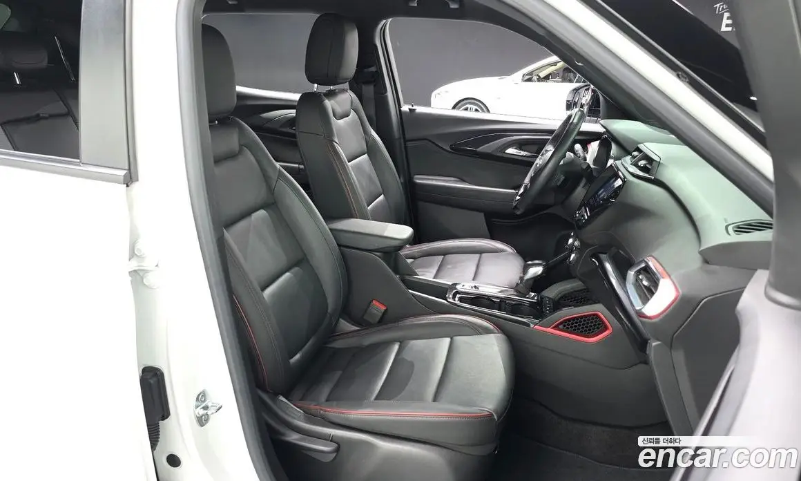 Chevrolet TrailBlazer 2023 1.3 автомат (гидро), фото 17 Chevrolet TrailBlazer 2023 1.3 автомат (гидро), фото 17