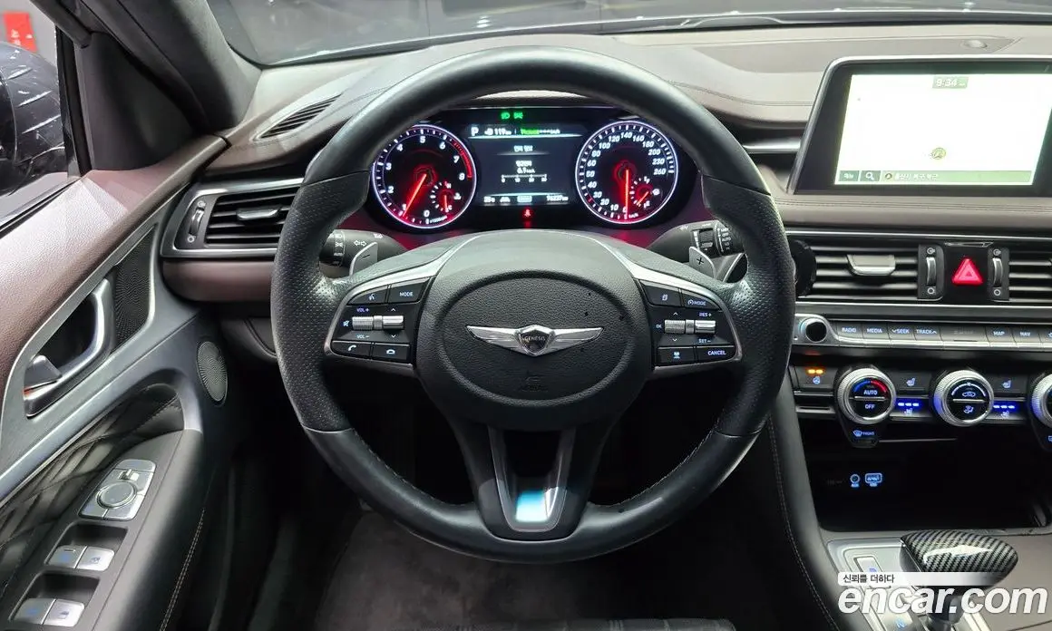 Genesis G70 2018 2.0 автомат (гидро), фото 19 Genesis G70 2018 2.0 автомат (гидро), фото 19