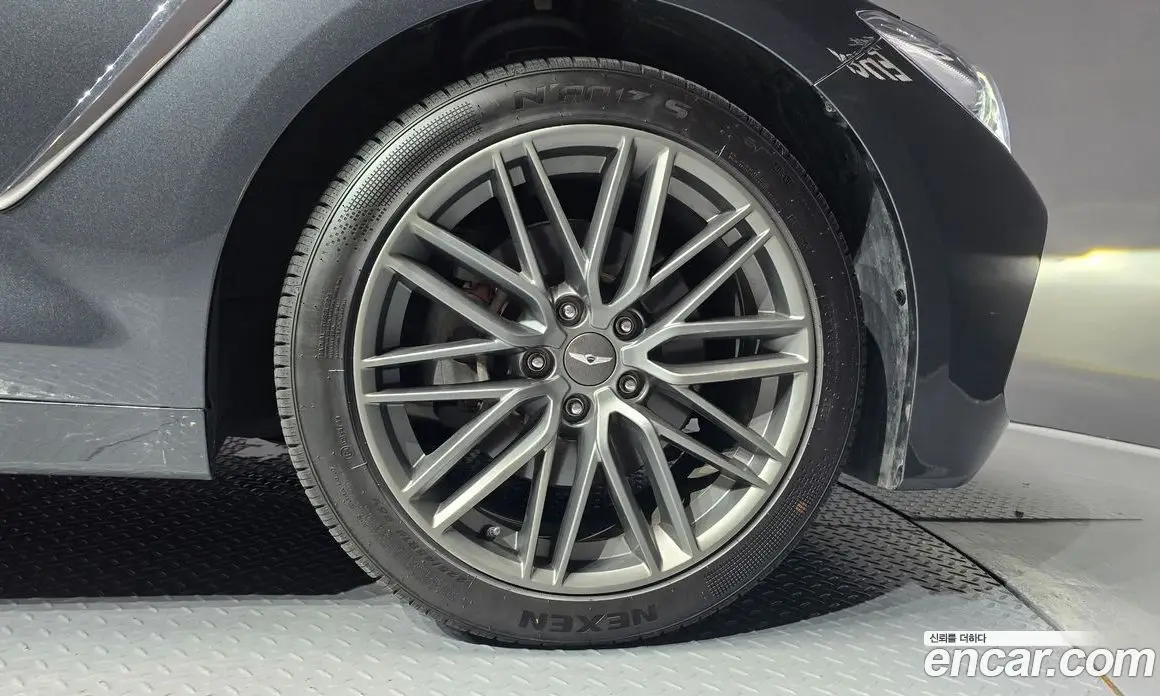 Genesis G70 2018 2.0 автомат (гидро), фото 7 Genesis G70 2018 2.0 автомат (гидро), фото 7