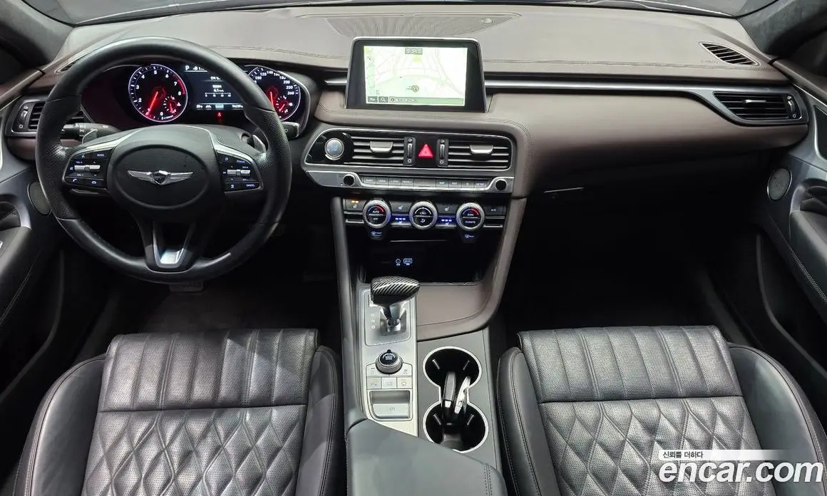 Genesis G70 2018 2.0 автомат (гидро), фото 10 Genesis G70 2018 2.0 автомат (гидро), фото 10