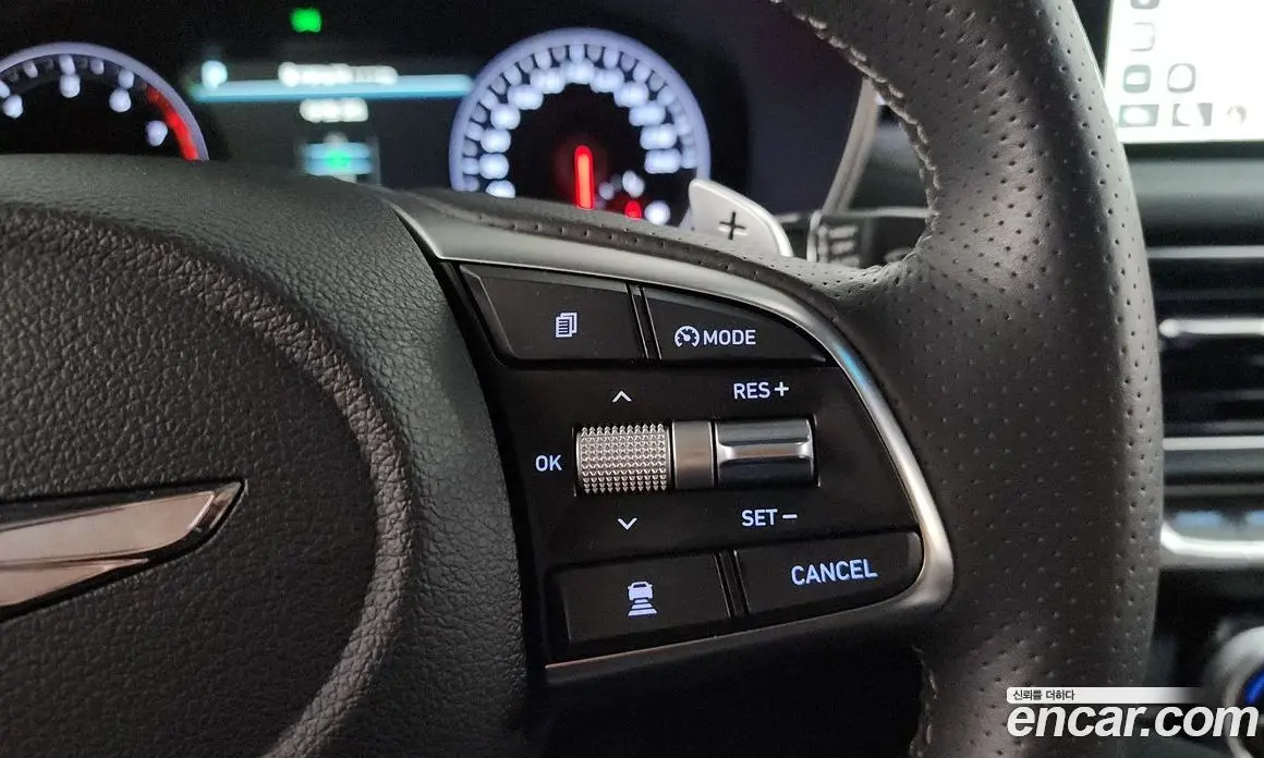 Genesis G70 2019 2.0 автомат (гидро), фото 15 Genesis G70 2019 2.0 автомат (гидро), фото 15