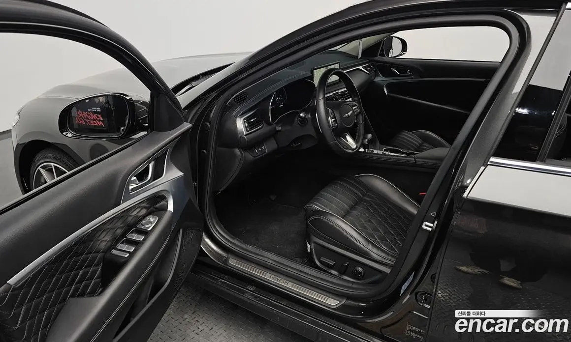 Genesis G70 2022 2.0 автомат (гидро), фото 12 Genesis G70 2022 2.0 автомат (гидро), фото 12