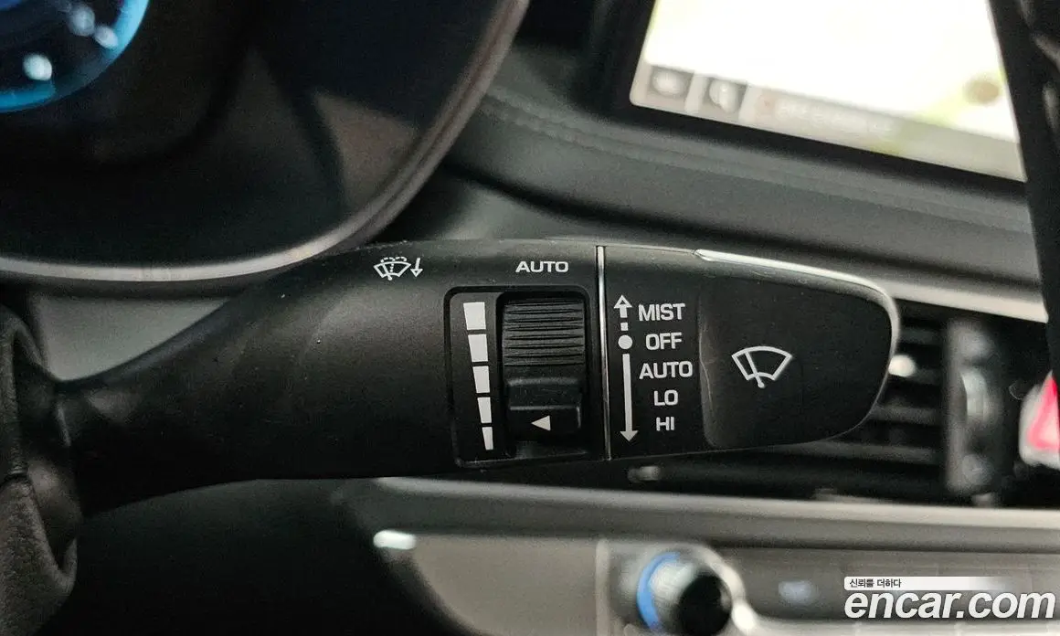 Genesis G70 2022 2.0 автомат (гидро), фото 30 Genesis G70 2022 2.0 автомат (гидро), фото 30