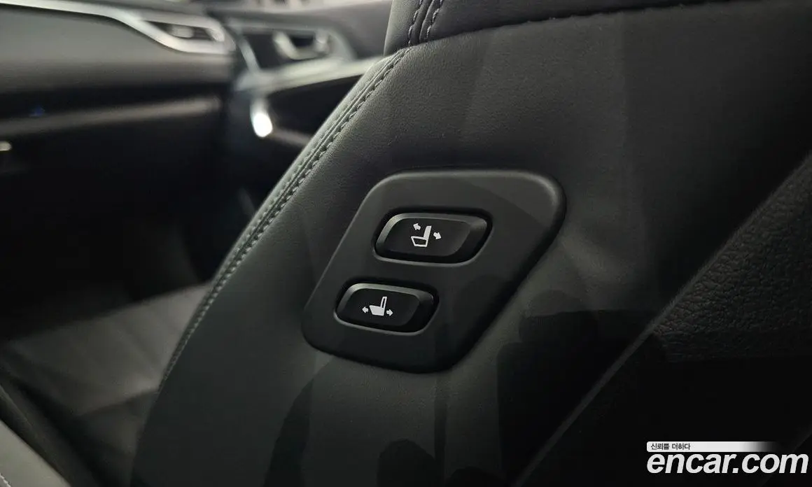 Genesis G70 2022 2.0 автомат (гидро), фото 34 Genesis G70 2022 2.0 автомат (гидро), фото 34
