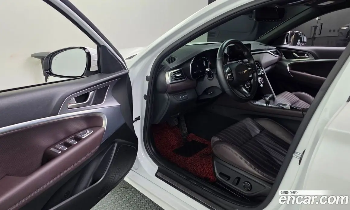 Genesis G70 2022 2.0 автомат (гидро), фото 13