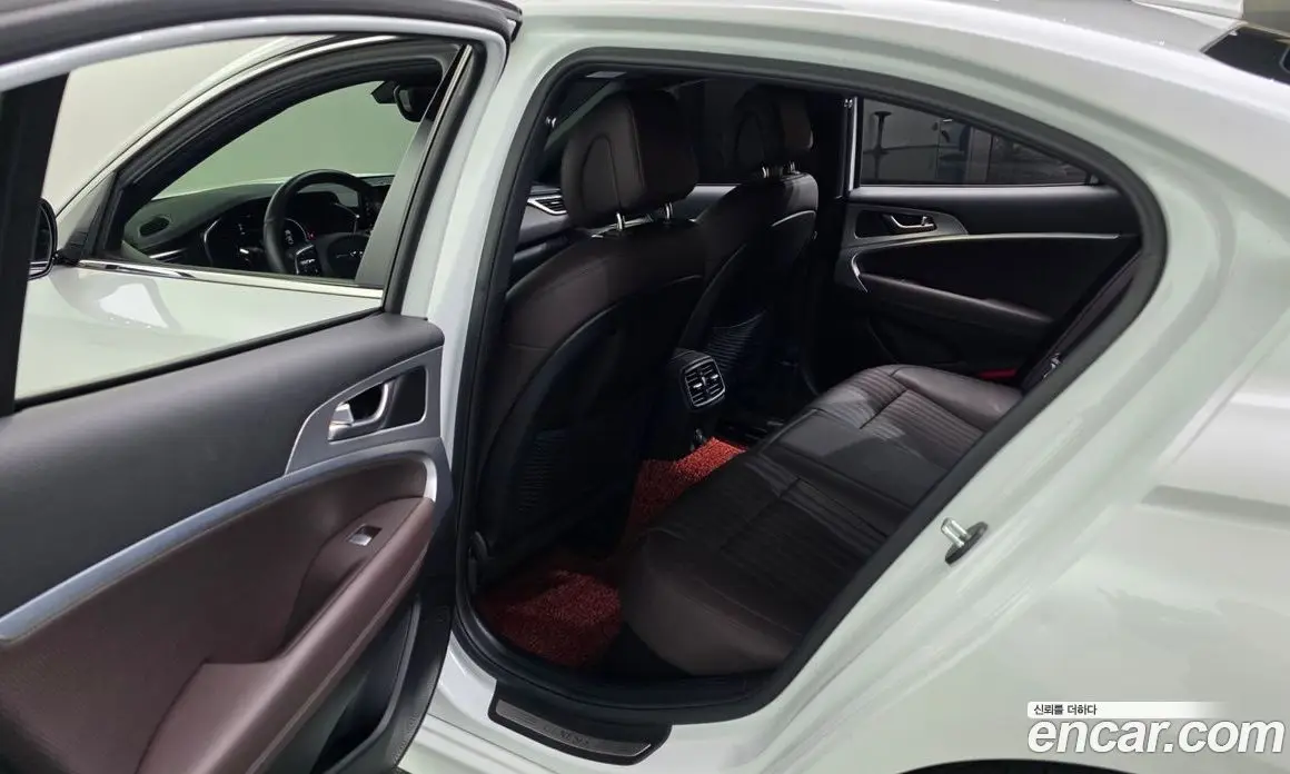 Genesis G70 2022 2.0 автомат (гидро), фото 16
