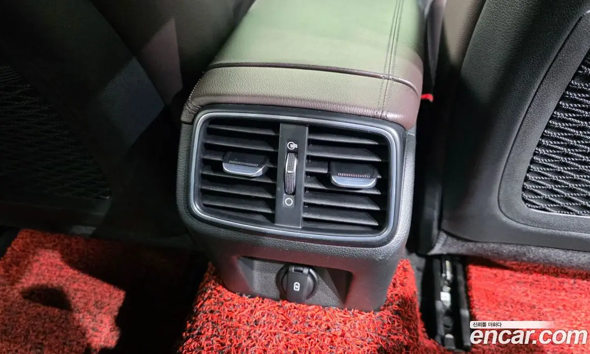 Genesis G70 2022 2.0 автомат (гидро), фото 25
