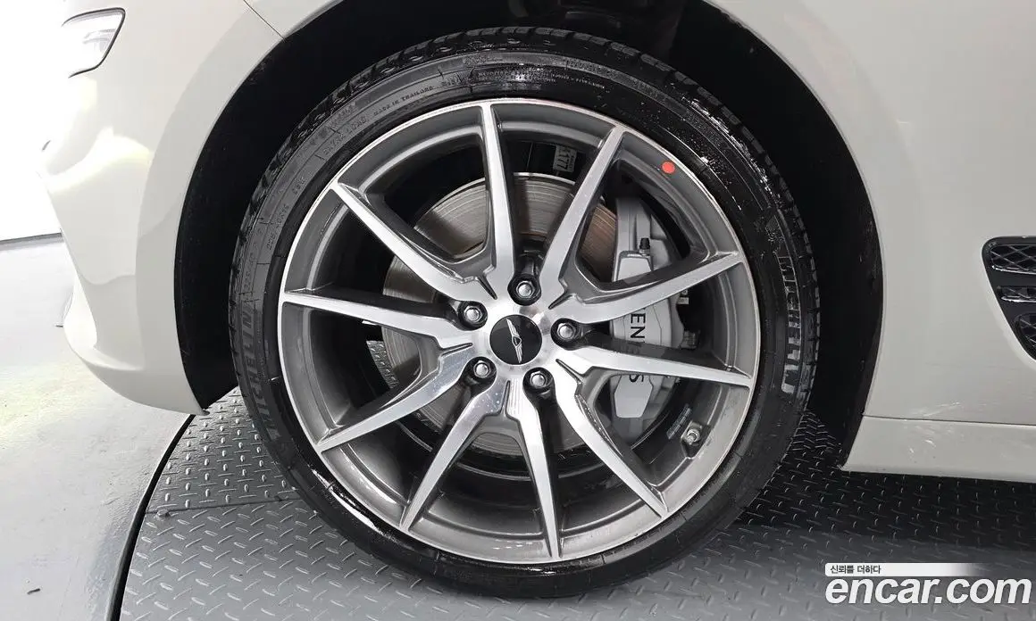 Genesis G70 2025 2.5 автомат (гидро), фото 5 Genesis G70 2025 2.5 автомат (гидро), фото 5