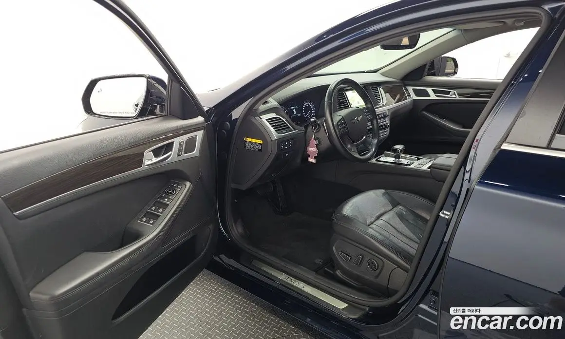 Genesis G80 2018 3.3 автомат (гидро), фото 10 Genesis G80 2018 3.3 автомат (гидро), фото 10