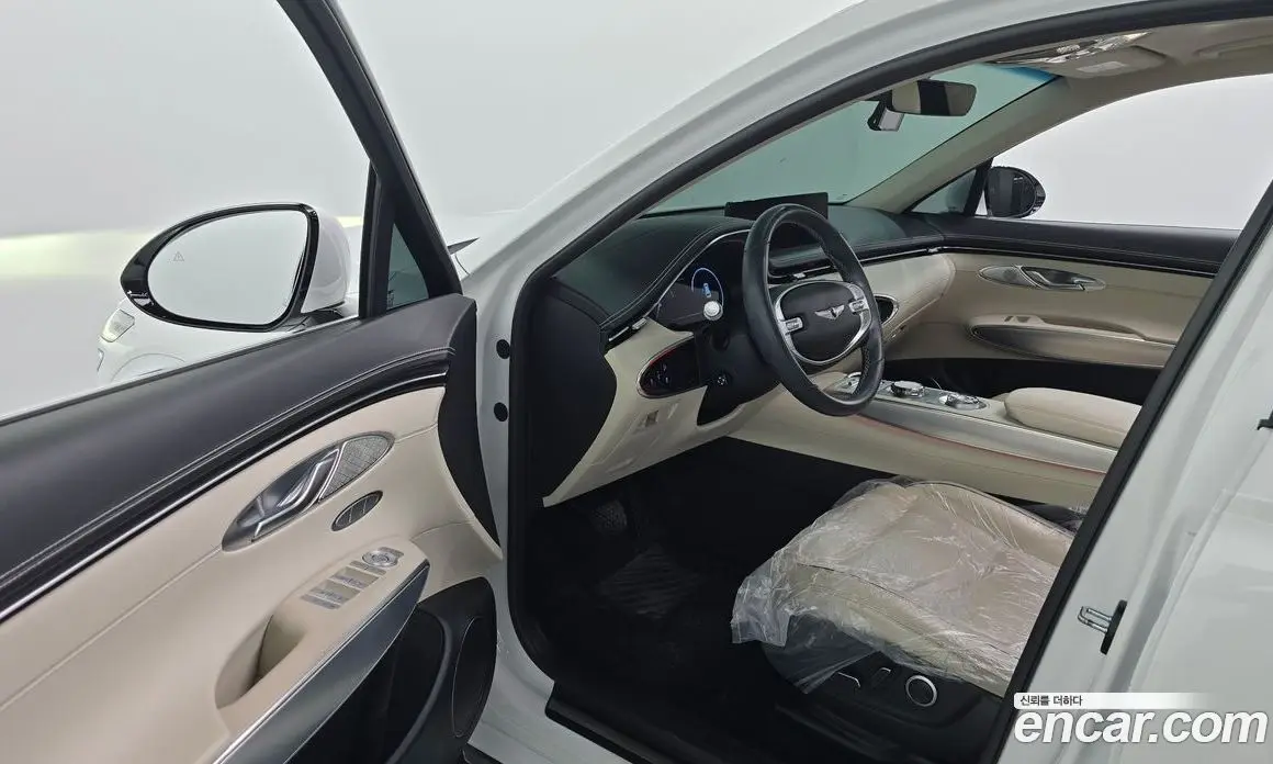 Genesis GV70 2021 2.5 автомат (гидро), фото 13 Genesis GV70 2021 2.5 автомат (гидро), фото 13