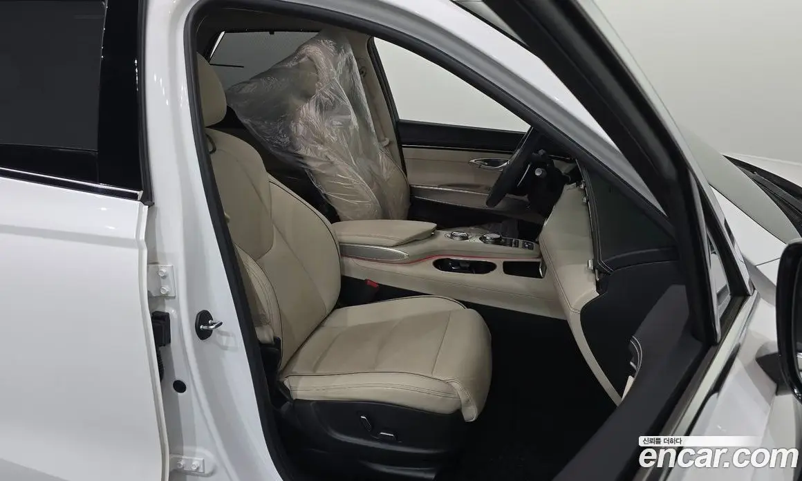 Genesis GV70 2021 2.5 автомат (гидро), фото 16 Genesis GV70 2021 2.5 автомат (гидро), фото 16