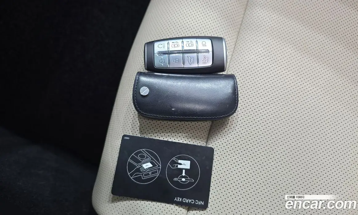 Genesis GV70 2021 2.5 автомат (гидро), фото 22 Genesis GV70 2021 2.5 автомат (гидро), фото 22