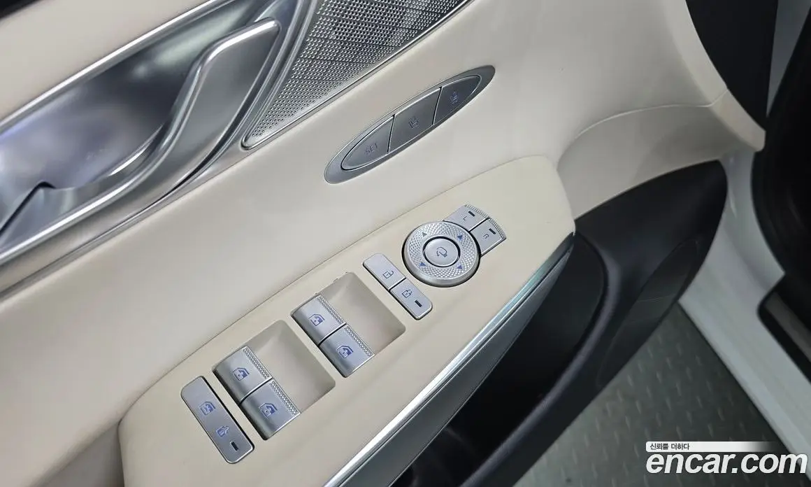 Genesis GV70 2021 2.5 автомат (гидро), фото 29 Genesis GV70 2021 2.5 автомат (гидро), фото 29