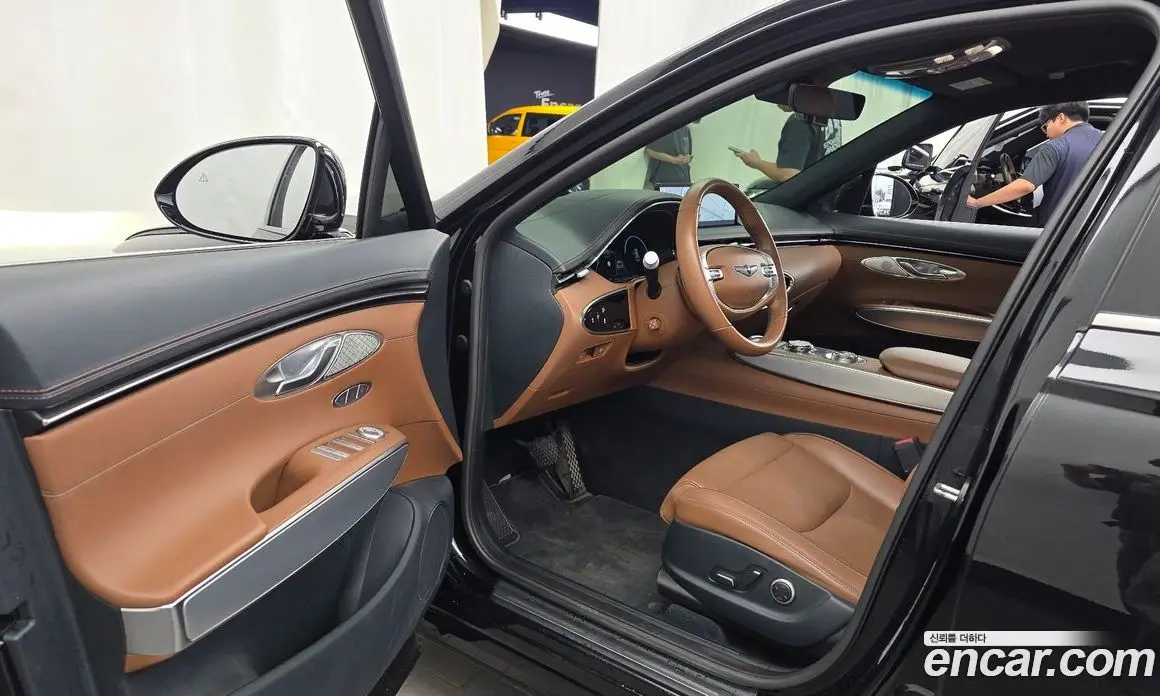 Genesis GV70 2022 2.5 автомат (гидро), фото 13 Genesis GV70 2022 2.5 автомат (гидро), фото 13