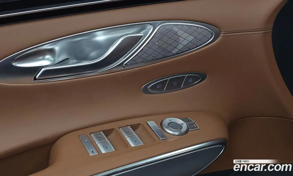 Genesis GV70 2022 2.5 автомат (гидро), фото 28 Genesis GV70 2022 2.5 автомат (гидро), фото 28
