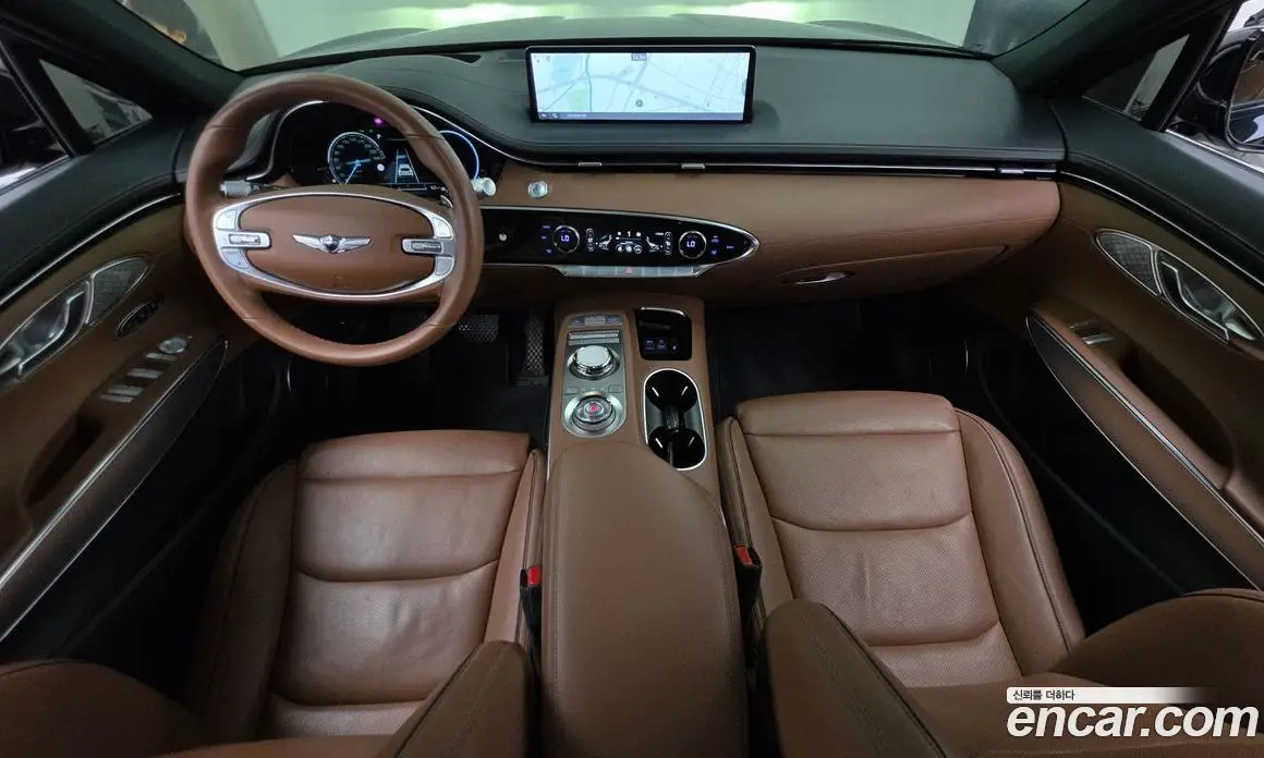 Genesis GV70 2022 2.5 автомат (гидро), фото 10 Genesis GV70 2022 2.5 автомат (гидро), фото 10