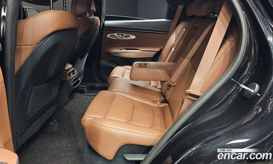 Genesis GV70 2022 2.5 автомат (гидро), фото 11 Genesis GV70 2022 2.5 автомат (гидро), фото 11