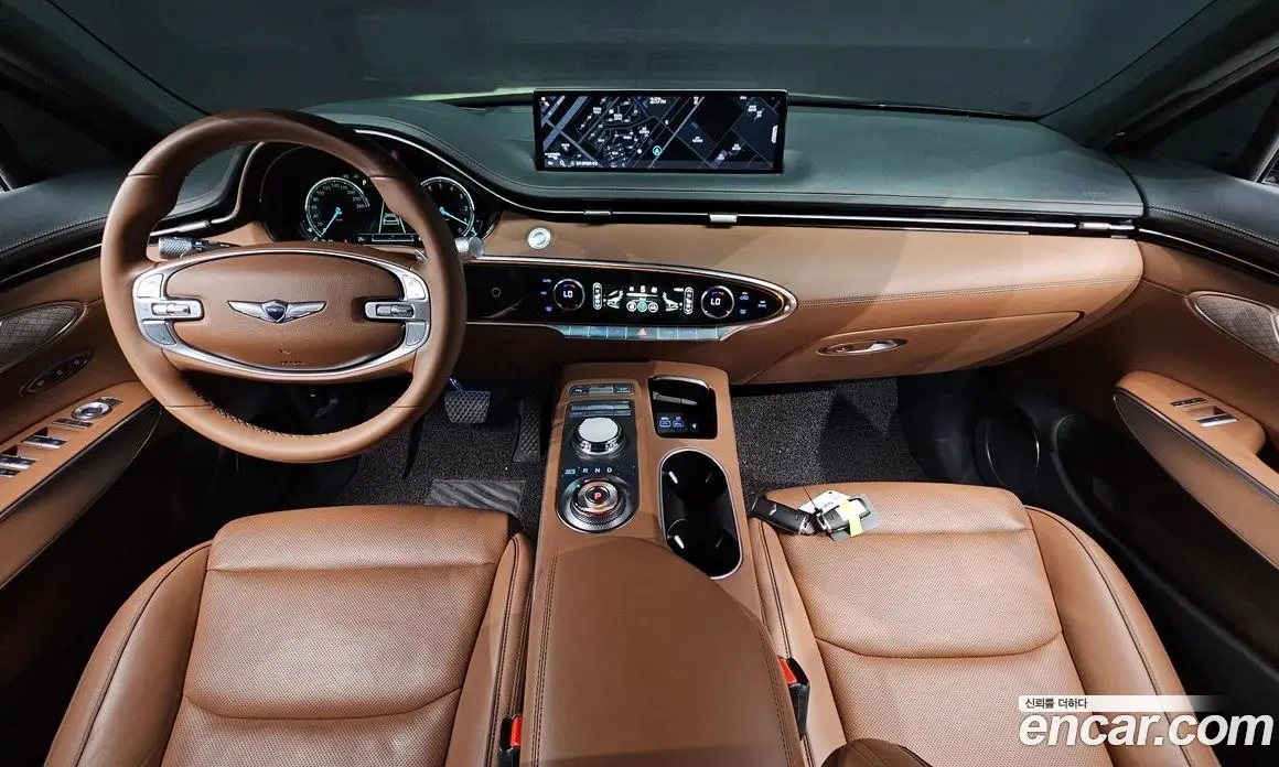 Genesis GV70 2022 2.5 автомат (гидро), фото 7 Genesis GV70 2022 2.5 автомат (гидро), фото 7