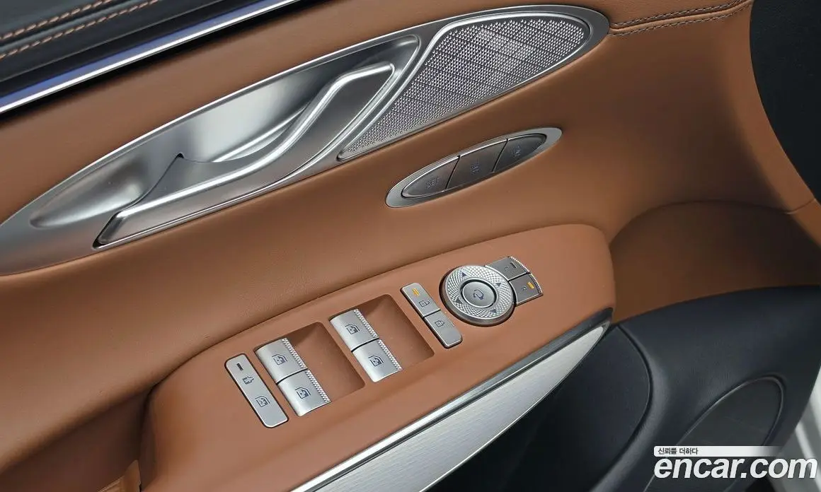 Genesis GV70 2024 2.5 автомат (гидро), фото 19 Genesis GV70 2024 2.5 автомат (гидро), фото 19