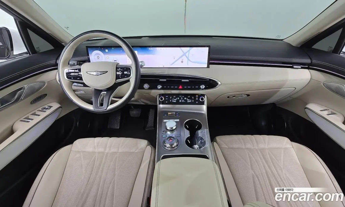 Genesis GV70 2024 2.5 автомат (гидро), фото 10 Genesis GV70 2024 2.5 автомат (гидро), фото 10