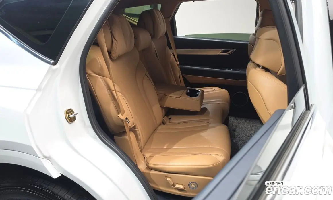 Genesis GV80 2022 2.5 автомат (гидро), фото 16 Genesis GV80 2022 2.5 автомат (гидро), фото 16