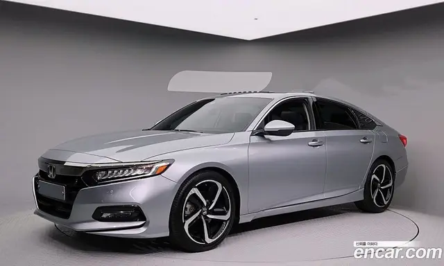 Honda Accord 2019 2.0 автомат (гидро), миниатюра 1