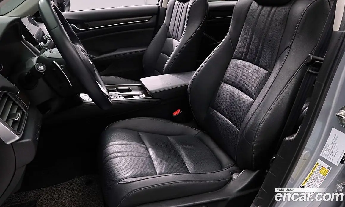 Honda Accord 2019 2.0 автомат (гидро), фото 11