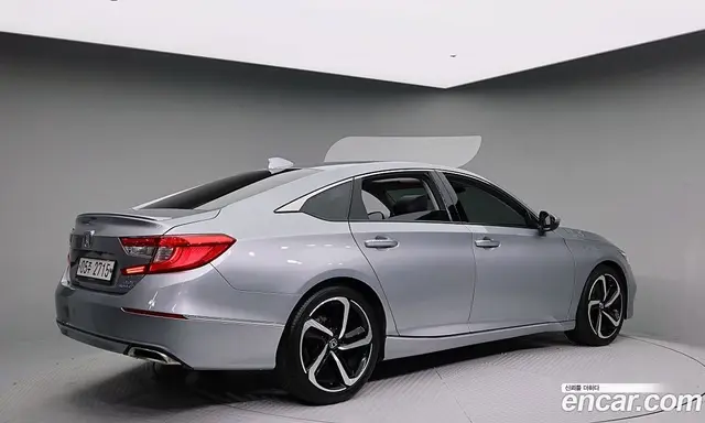 Honda Accord 2019 2.0 автомат (гидро), миниатюра 4