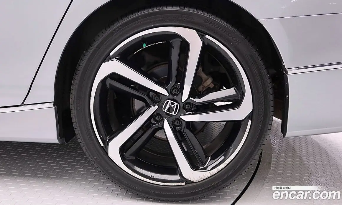 Honda Accord 2019 2.0 автомат (гидро), фото 6