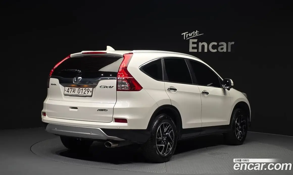 Honda CR-V 2016 2.4 автомат (гидро), фото 2 Honda CR-V 2016 2.4 автомат (гидро), фото 2