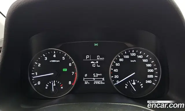 Hyundai Avante 2016 1.6 автомат (гидро), миниатюра 11