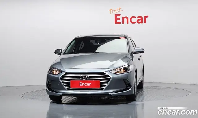Hyundai Avante 2016 1.6 автомат (гидро), миниатюра 3