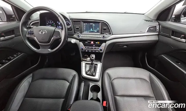 Hyundai Avante 2016 1.6 автомат (гидро), миниатюра 10