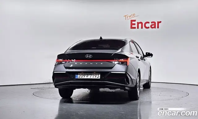 Hyundai Avante 2023 1.6 автомат (гидро), миниатюра 3 Hyundai Avante 2023 1.6 автомат (гидро), миниатюра 3