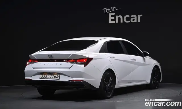 Hyundai Avante 2023 1.6 автомат (гидро), миниатюра 2