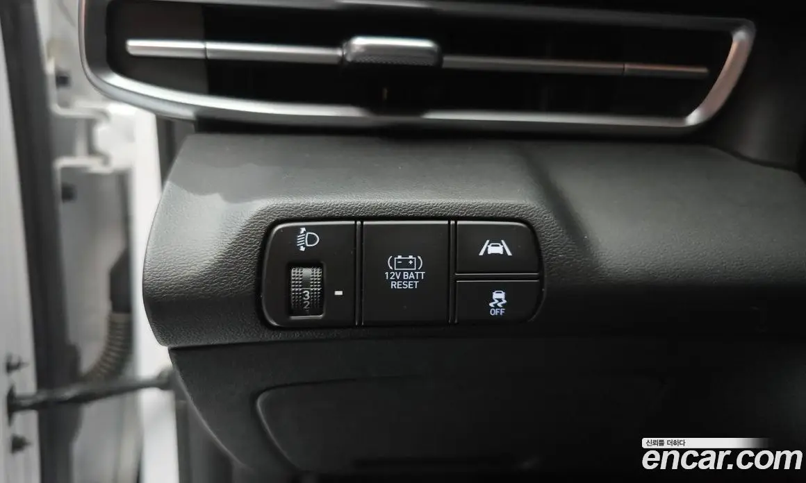 Hyundai Avante 2023 1.6 автомат (гидро), фото 18