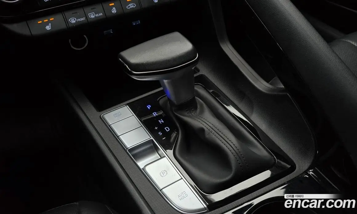 Hyundai Avante 2023 1.6 автомат (гидро), фото 9