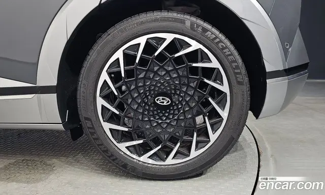 Hyundai Ioniq 5 2024 0.1 автомат (гидро), миниатюра 6 Hyundai Ioniq 5 2024 0.1 автомат (гидро), миниатюра 6